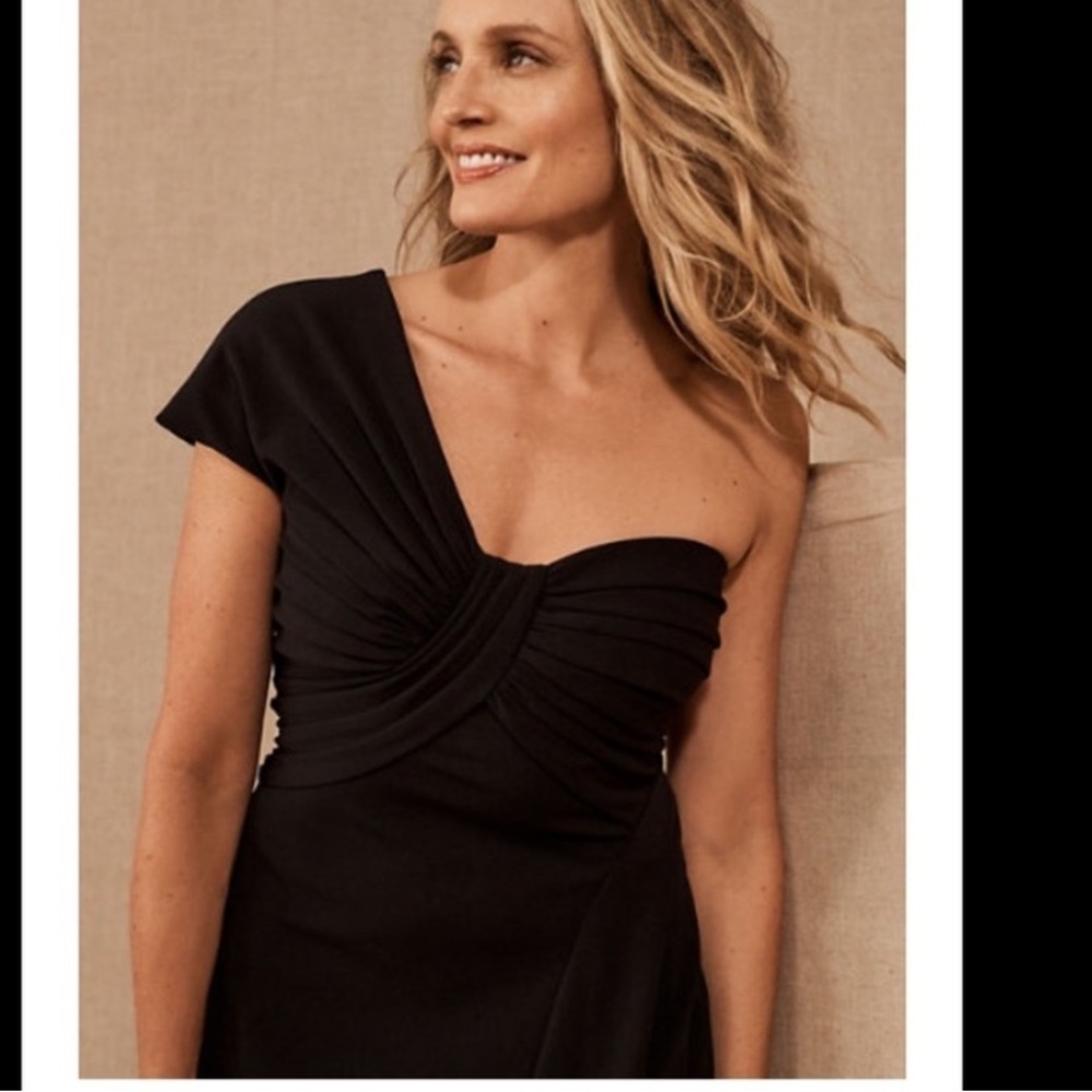 NWT BHLDN Tadashi Shoji Ayelet One Shoulder Gown in Black Size Medium